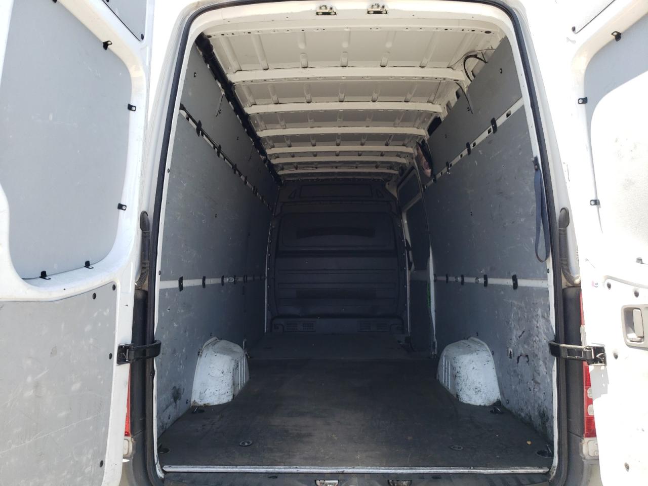 WD3PE8CC0FP140032 2015 Mercedes-Benz Sprinter 2500