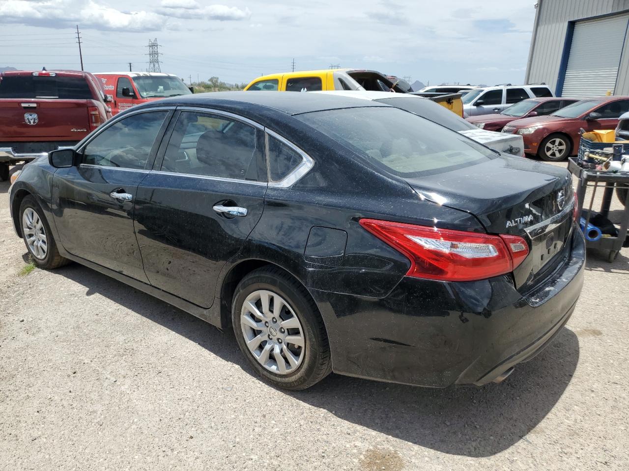 2017 Nissan Altima 2.5 vin: 1N4AL3AP6HC224611