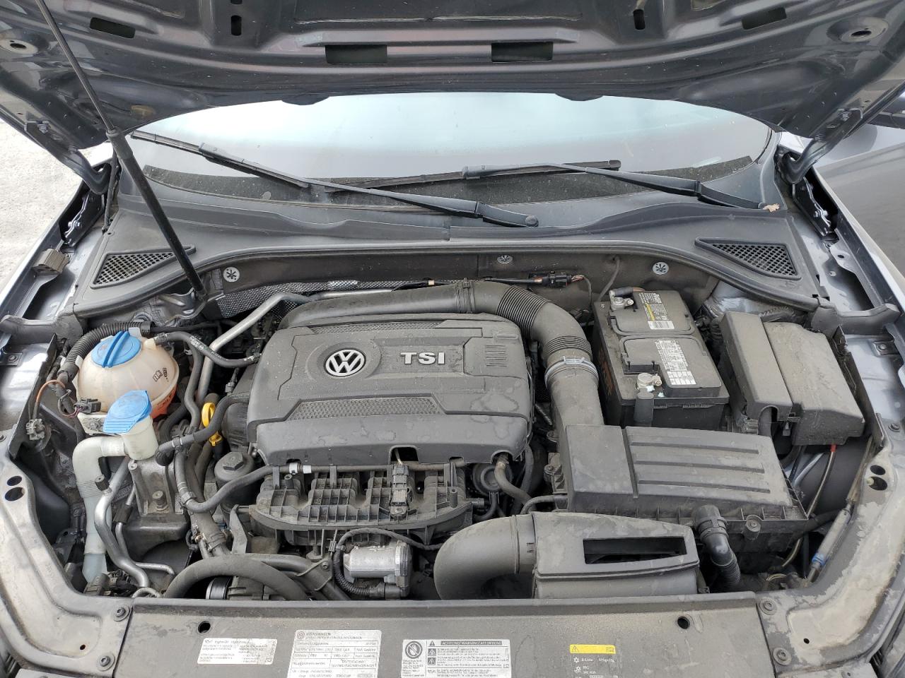 1VWAT7A39HC081715 2017 Volkswagen Passat S