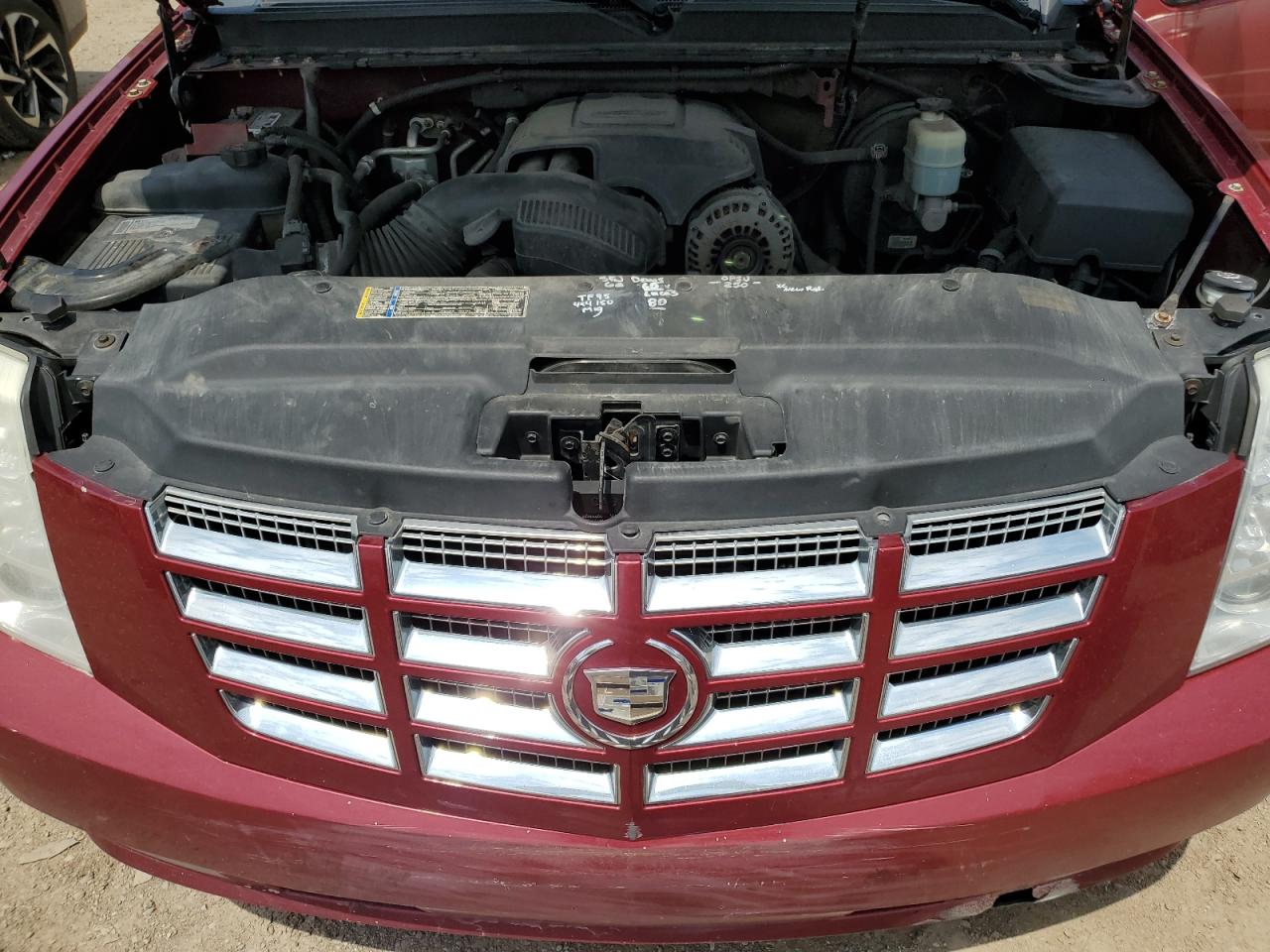 1GYUKAEF1AR110982 2010 Cadillac Escalade