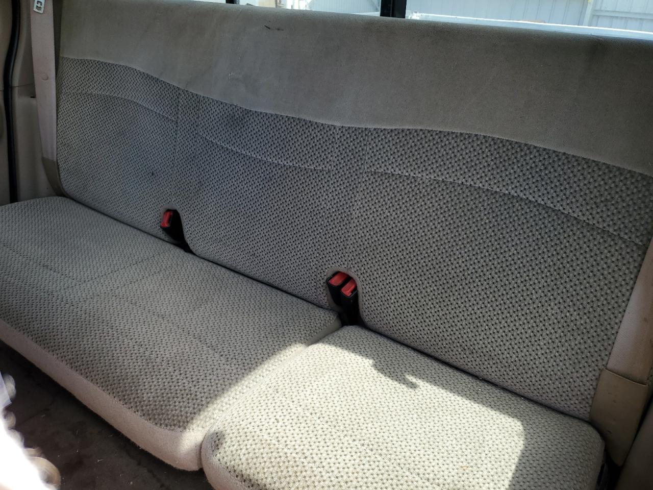 1FTRX18L4YNC07383 2000 Ford F150