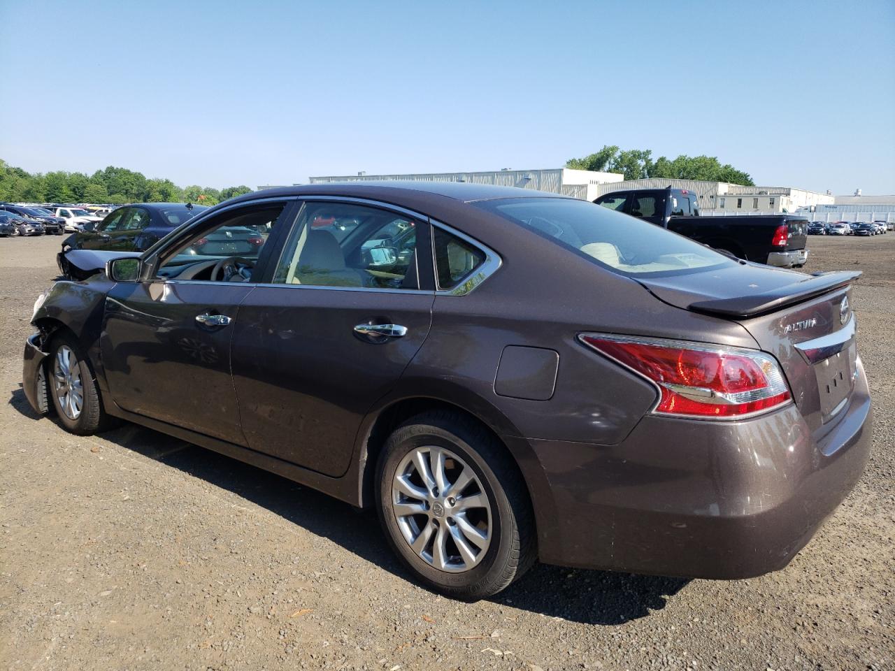 2014 Nissan Altima 2.5 vin: 1N4AL3AP9EN243203