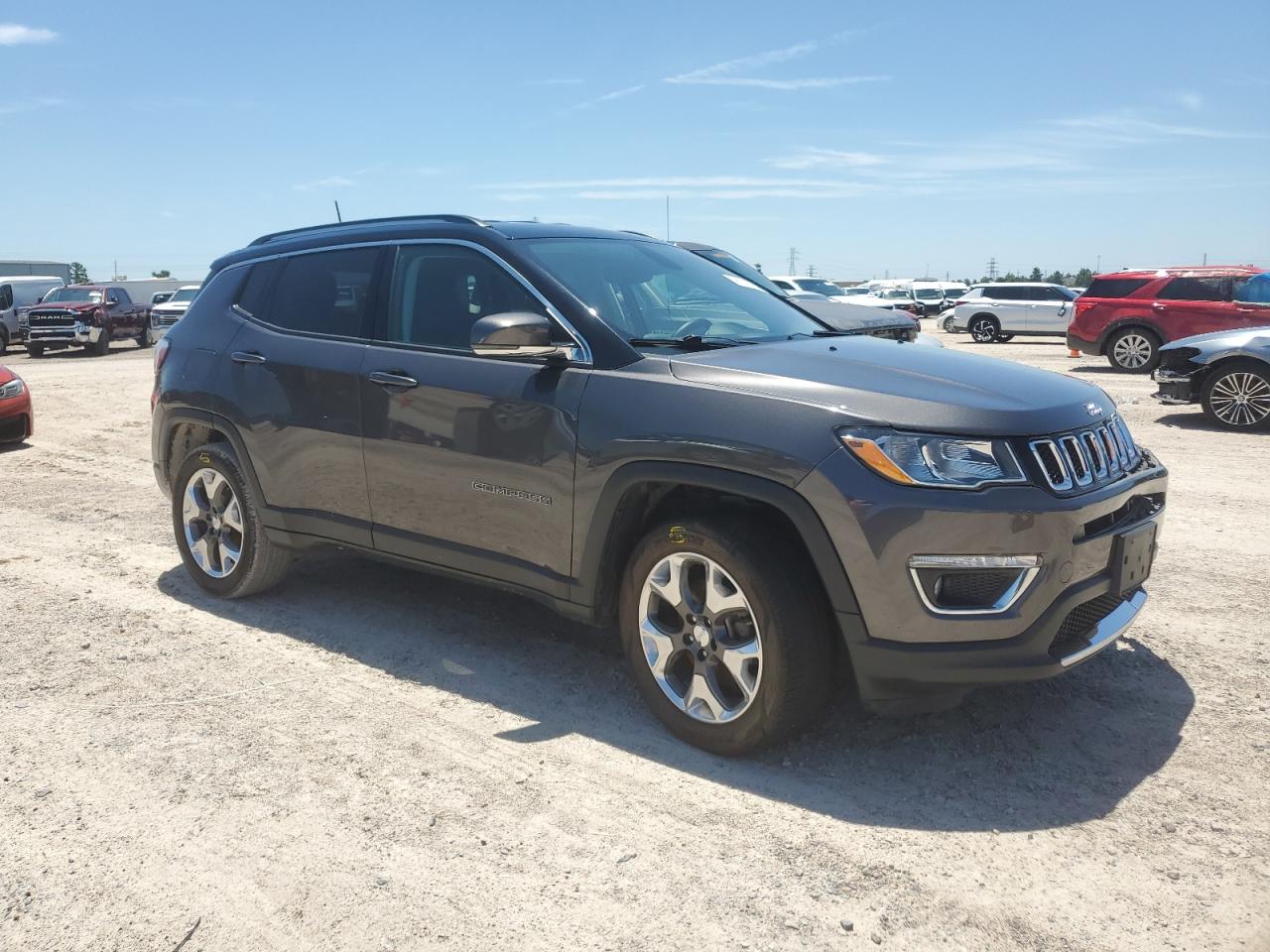 2018 Jeep Compass Limited vin: 3C4NJDCB5JT266111