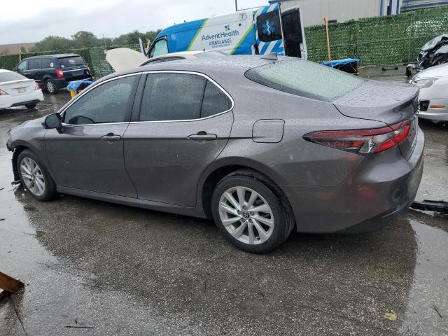 VIN 4T1C11AKXNU634315 2022 Toyota Camry, LE no.2