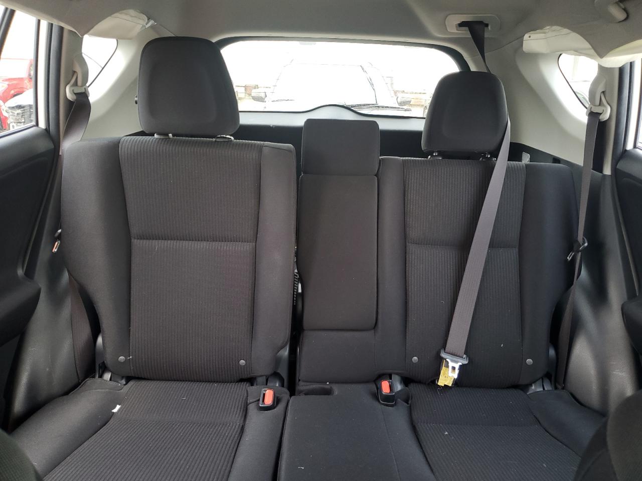 JTMBFREV5HJ120334 2017 Toyota Rav4 Le