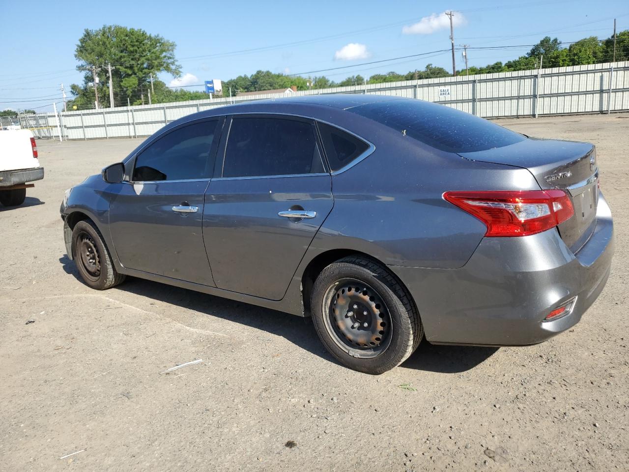 2018 Nissan Sentra S vin: 3N1AB7AP5JY269642