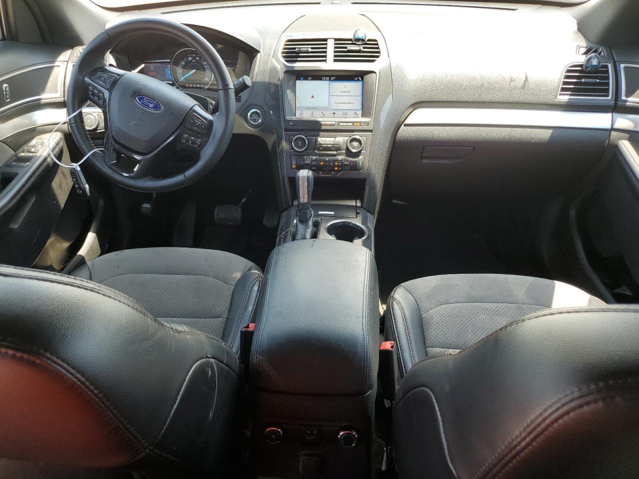 1FM5K7D8XHGE10876 2017 Ford Explorer Xlt