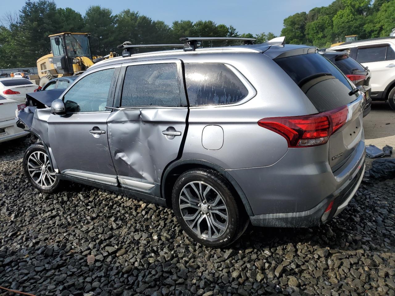 JA4AZ3A33HZ029918 2017 Mitsubishi Outlander Se