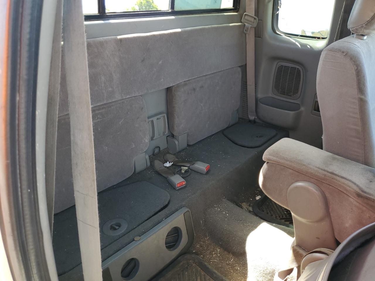 5TEWM72N31Z747965 2001 Toyota Tacoma Xtracab