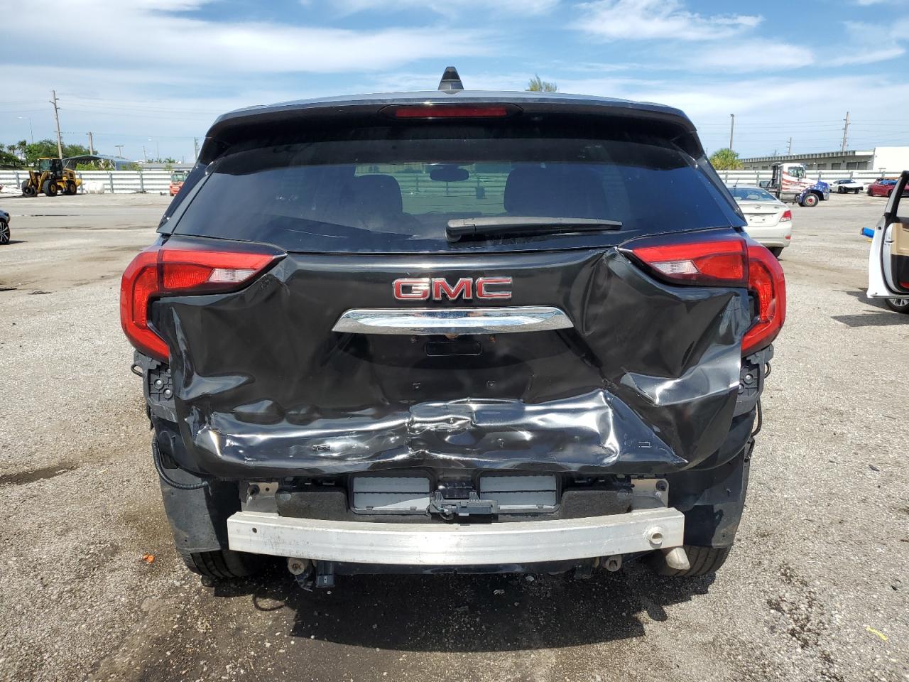 3GKALMEV1JL316040 2018 GMC Terrain Sle