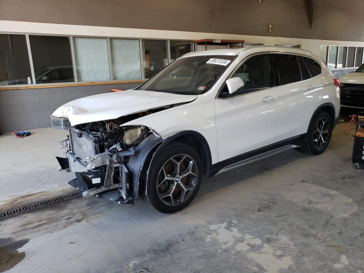 2018 BMW X1 xDrive28I vin: WBXHT3C35J3H31174