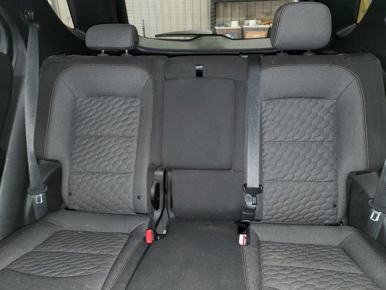 2GNAXKEV4K6134530 2019 Chevrolet Equinox Lt