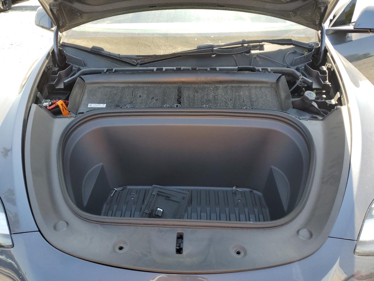 7SAYGDEE4PA037736 2023 Tesla Model Y