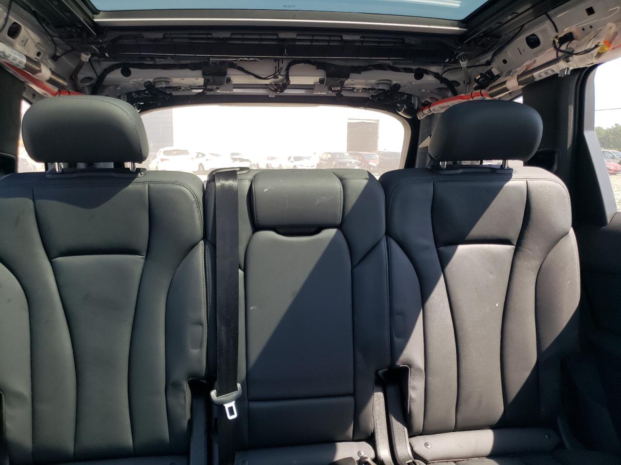 WA1AXAF74MD022604 2021 Audi Q7 Premium