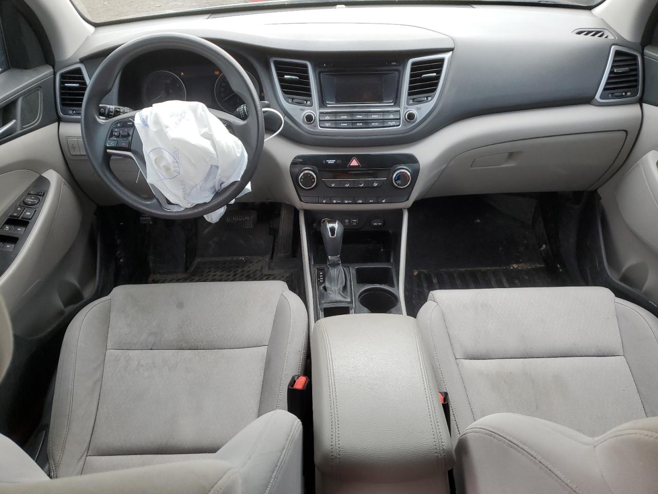 KM8J2CA40HU540689 2017 Hyundai Tucson Se