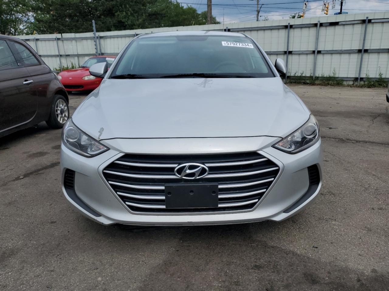 2017 Hyundai Elantra Se vin: 5NPD84LF4HH027377