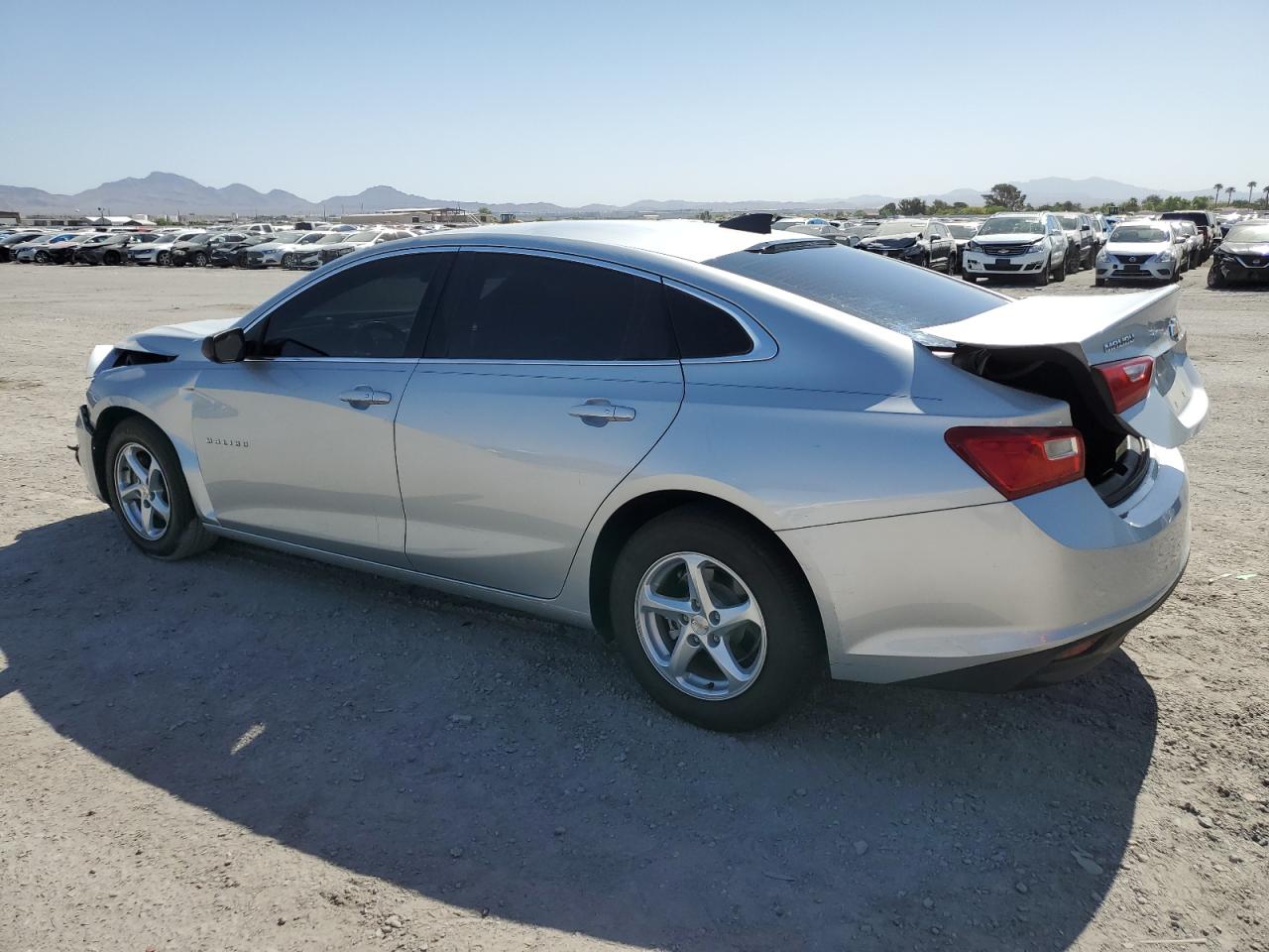 2018 Chevrolet Malibu Ls vin: 1G1ZB5ST7JF119340