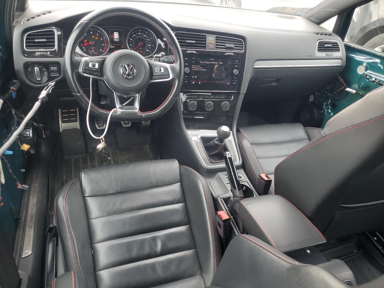 3VW547AU1JM290412 2018 Volkswagen Gti S
