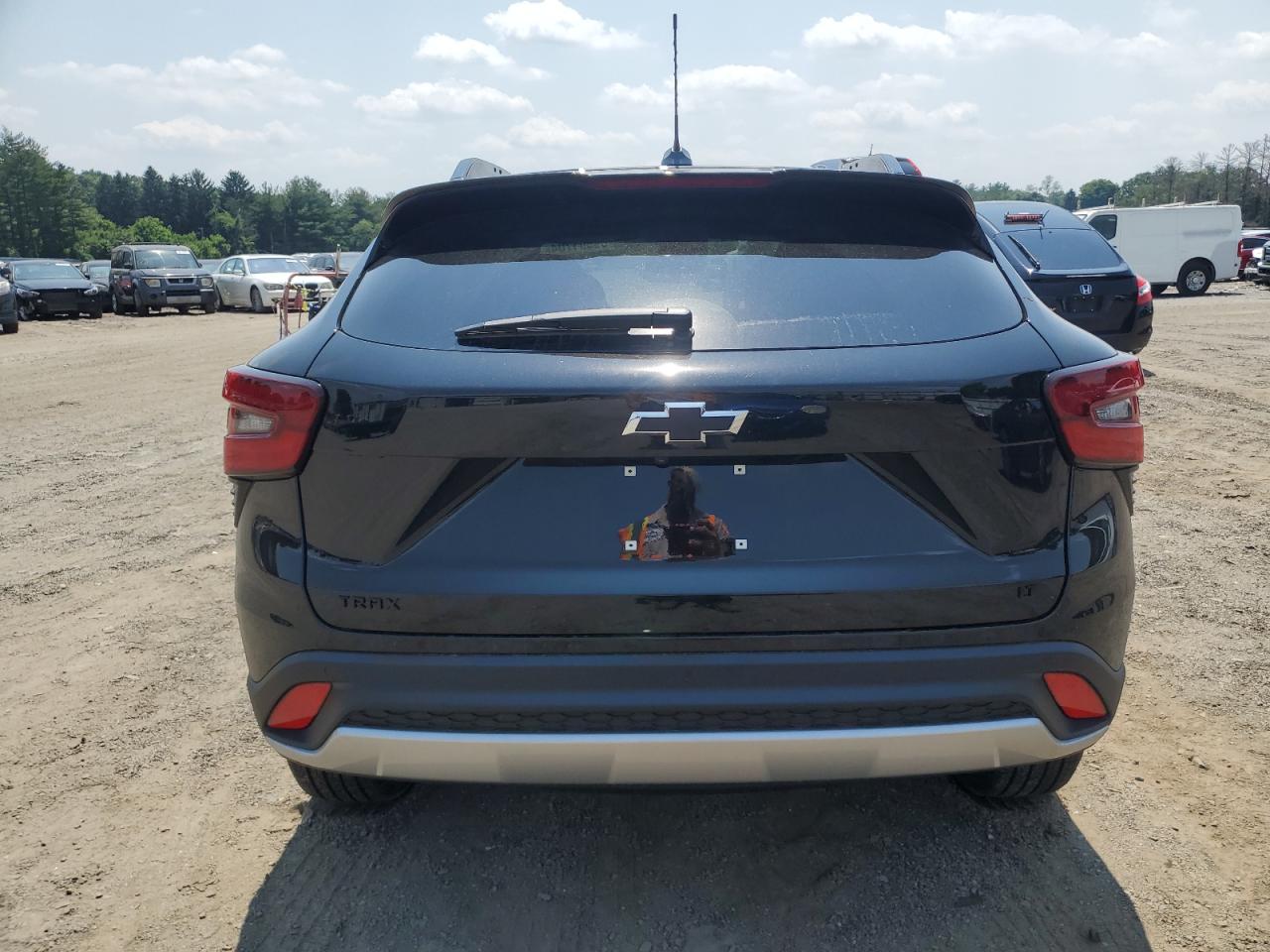 KL77LHE2XRC209558 2024 Chevrolet Trax 1Lt