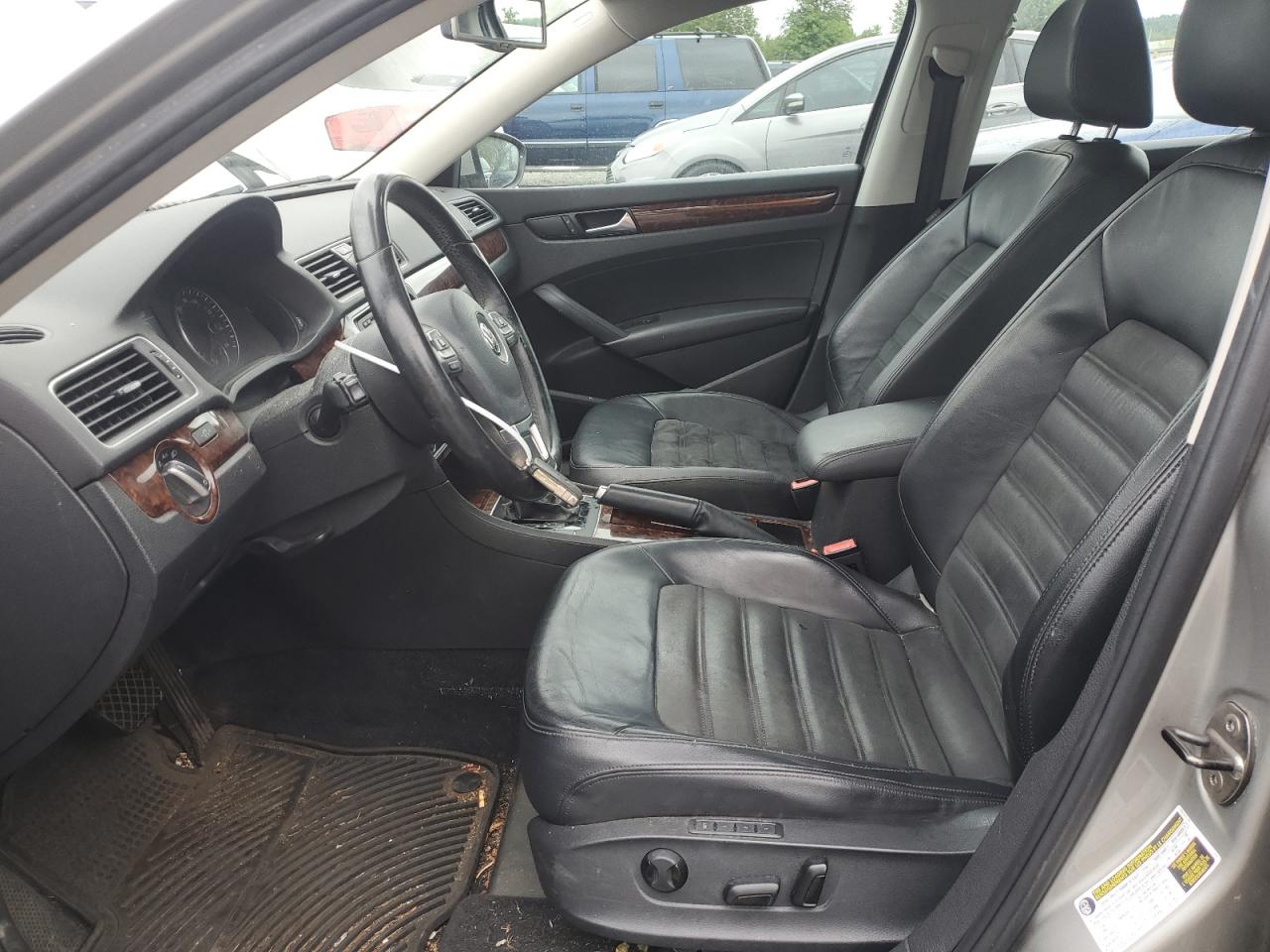 1VWCP7A34CC023422 2012 Volkswagen Passat Sel