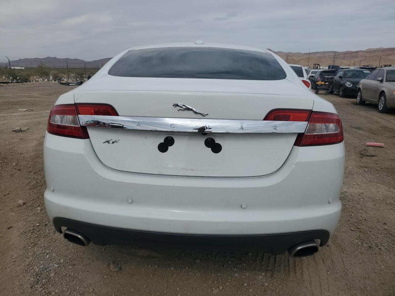 SAJWA0GB0BLR82789 2011 Jaguar Xf Premium