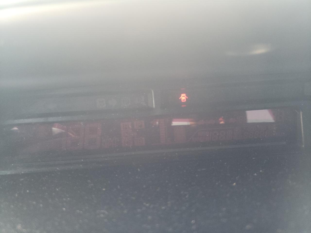 JTDZN3EU8GJ046475 2016 Toyota Prius V