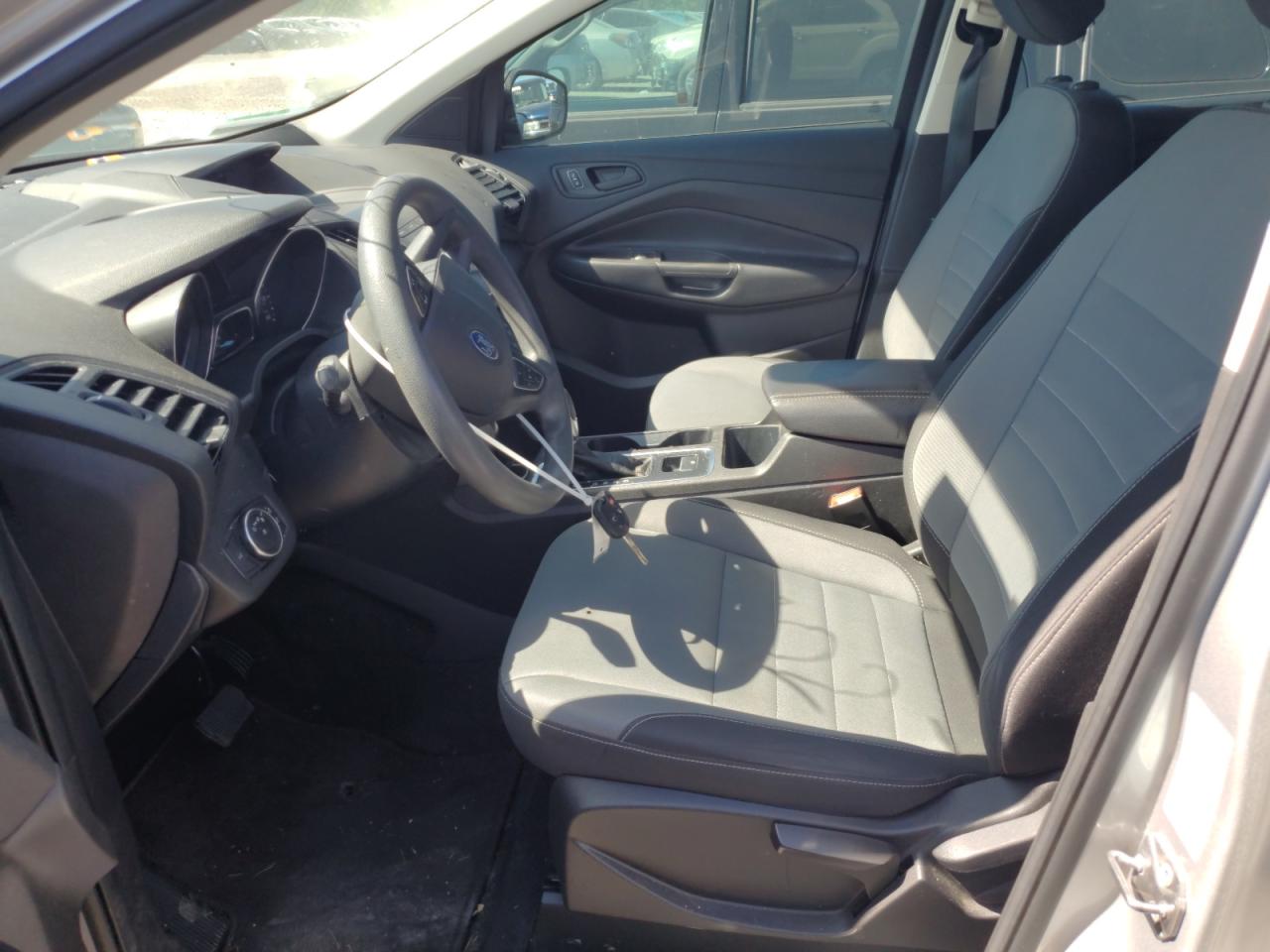 2019 Ford Escape S vin: 1FMCU0F73KUA05402