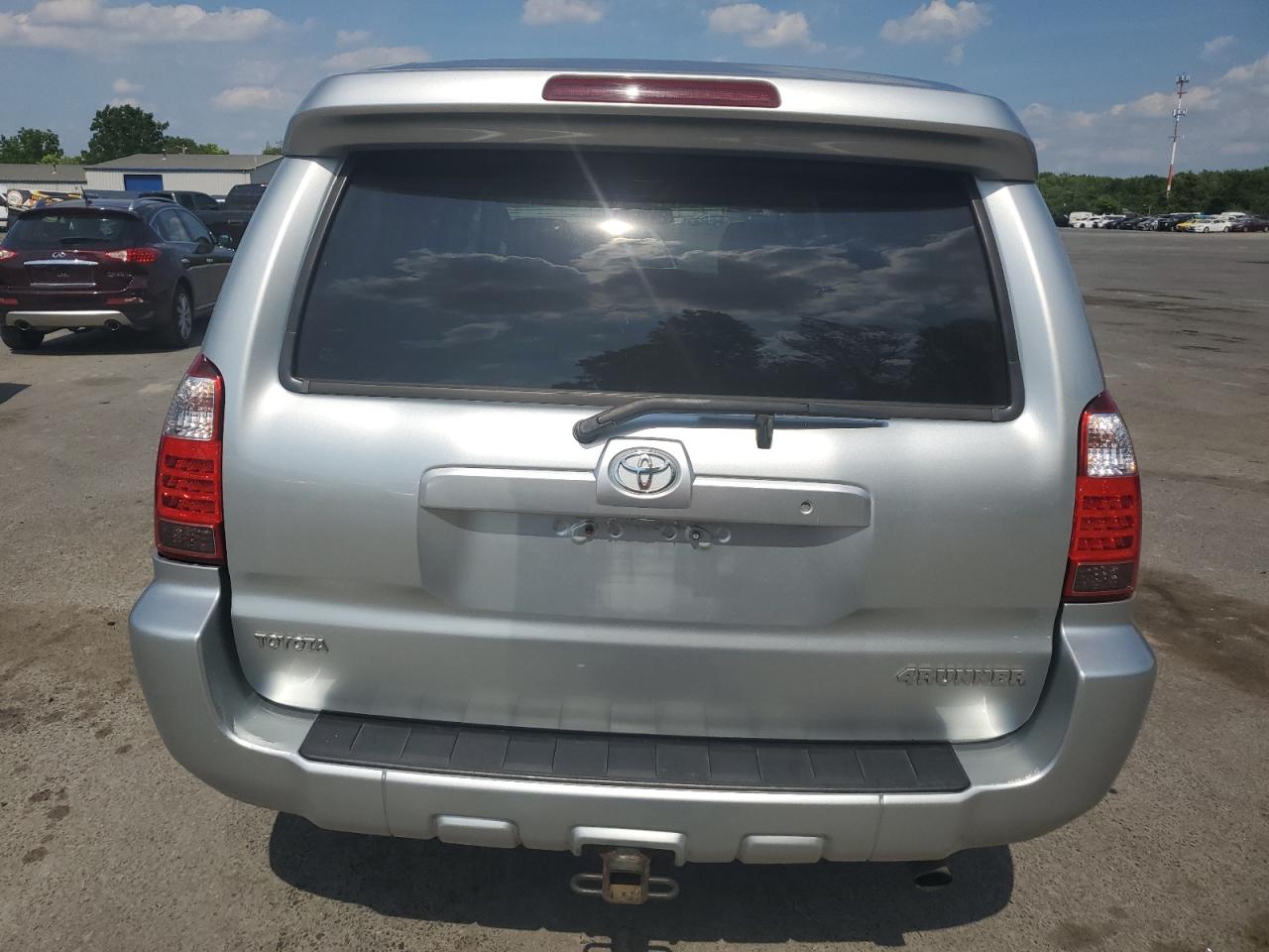 JTEBU17R28K031818 2008 Toyota 4Runner Limited