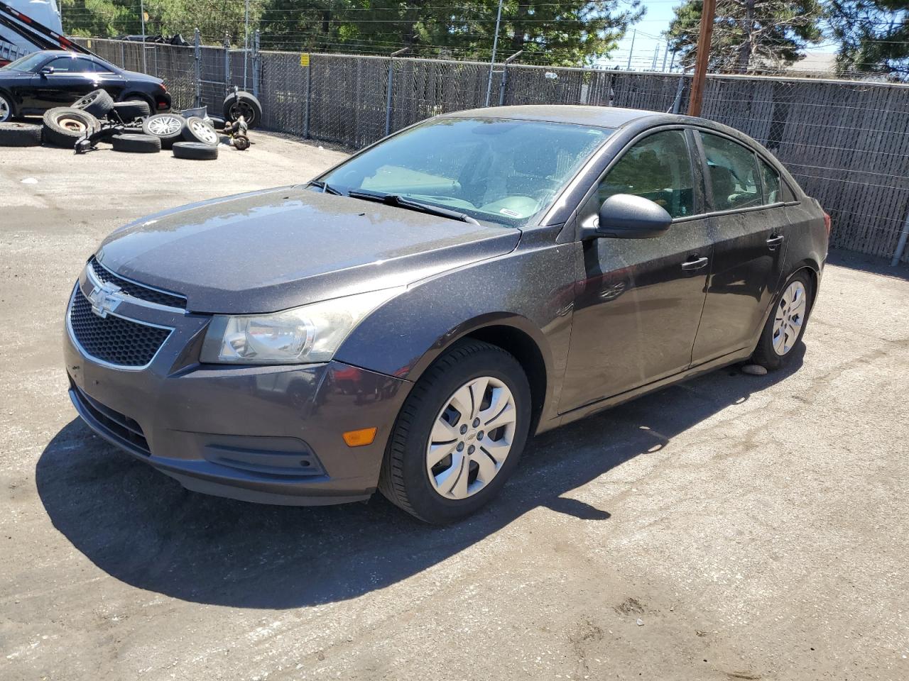 2014 Chevrolet Cruze Ls vin: 1G1PA5SH3E7183574