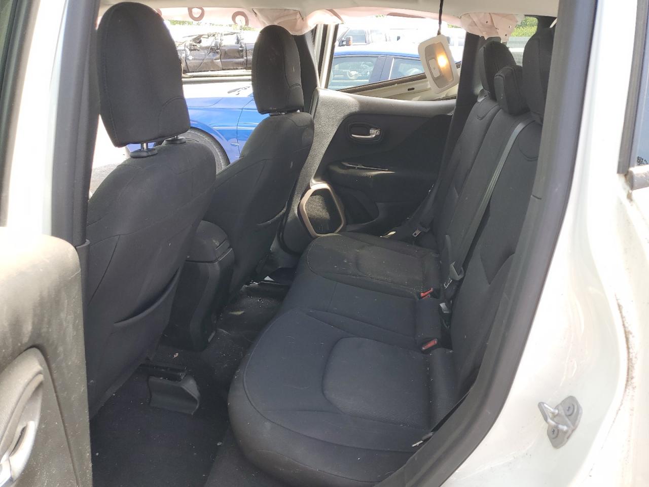 ZACCJABT0FPB21329 2015 Jeep Renegade Latitude