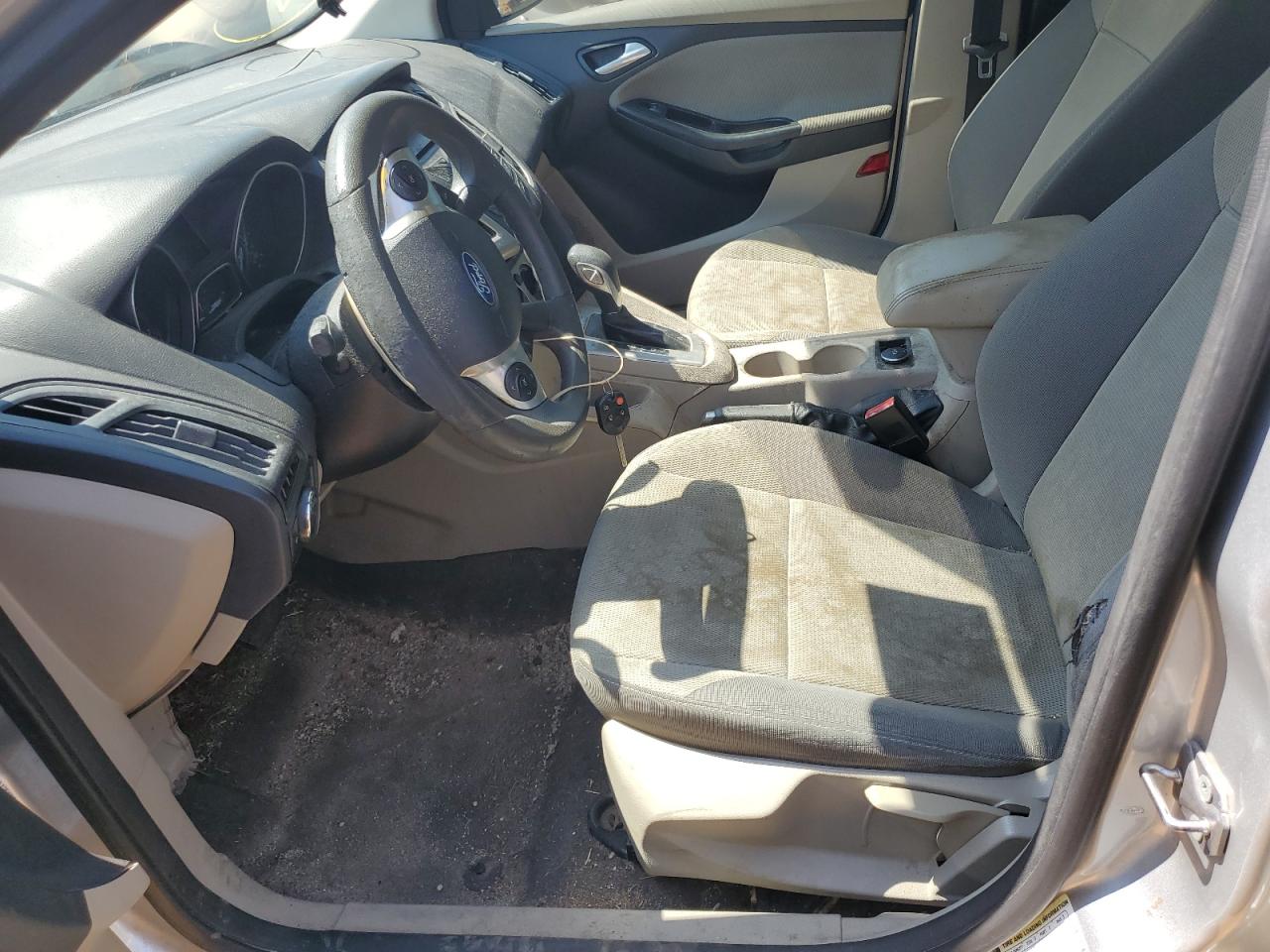 1FAHP3K25CL361828 2012 Ford Focus Se