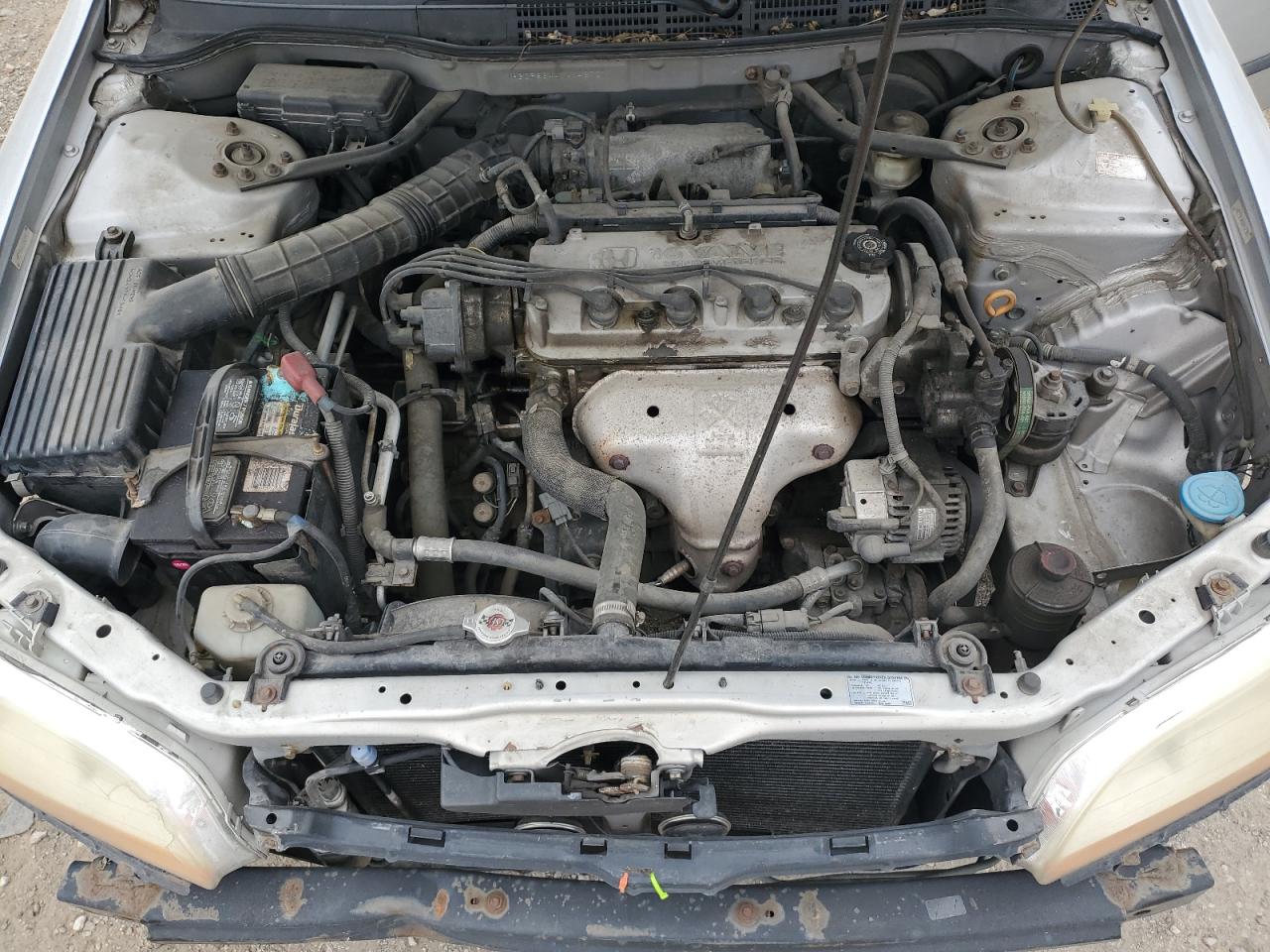 1HGCF8644XA042701 1999 Honda Accord Dx
