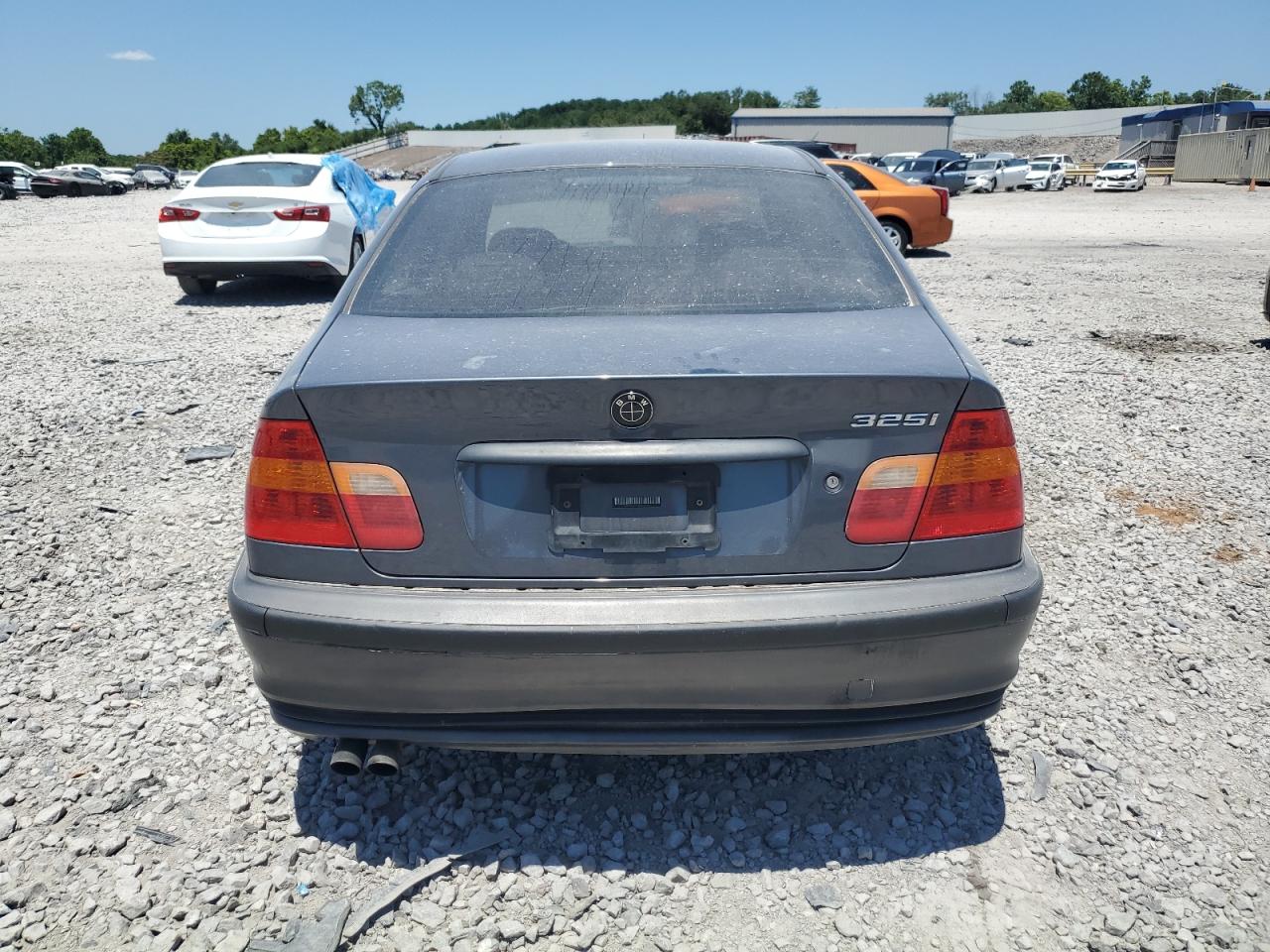 WBAET37422NJ18156 2002 BMW 325 I