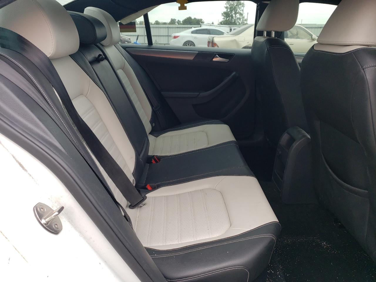 3VWD17AJ6GM264245 2016 Volkswagen Jetta Sport