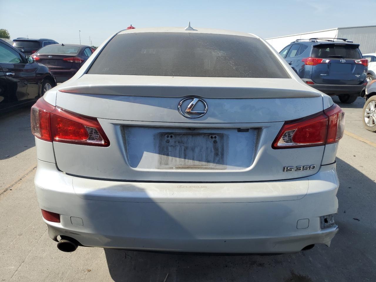 JTHBE5C2XB5028140 2011 Lexus Is 350