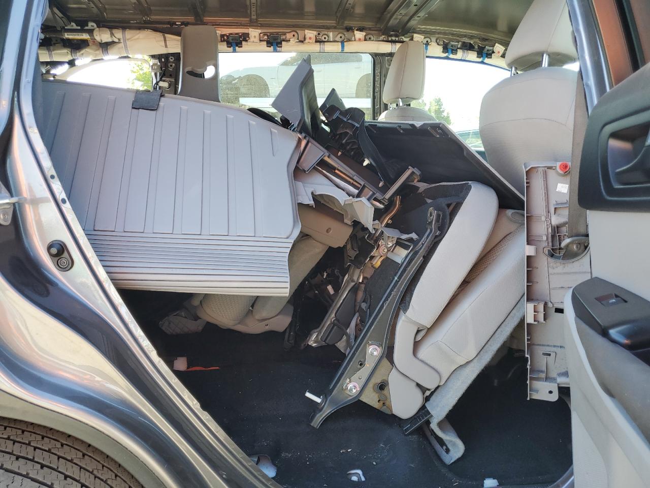 5TDZARFH2HS024802 2017 Toyota Highlander Le