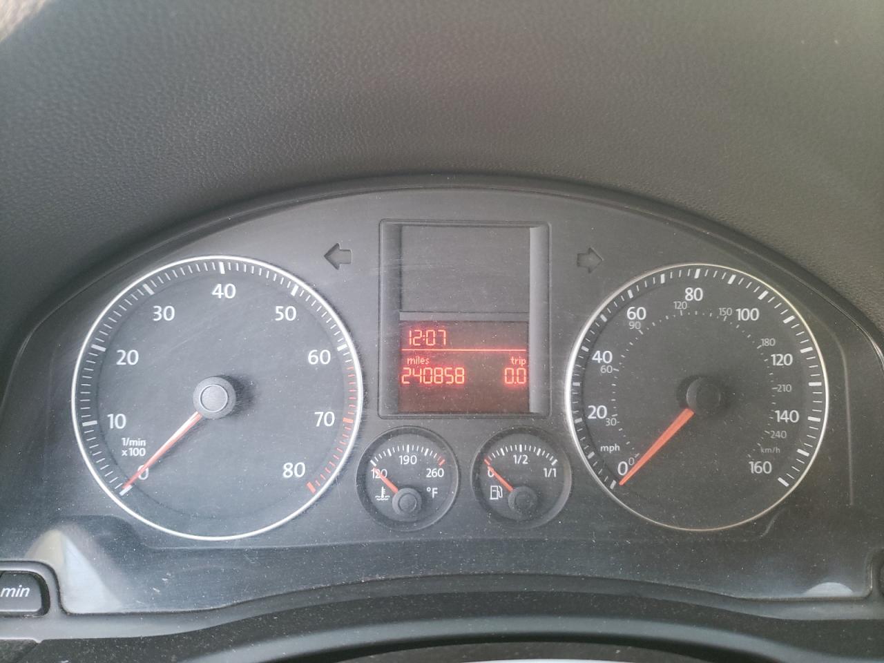 3VWJZ71K28M137742 2008 Volkswagen Jetta S