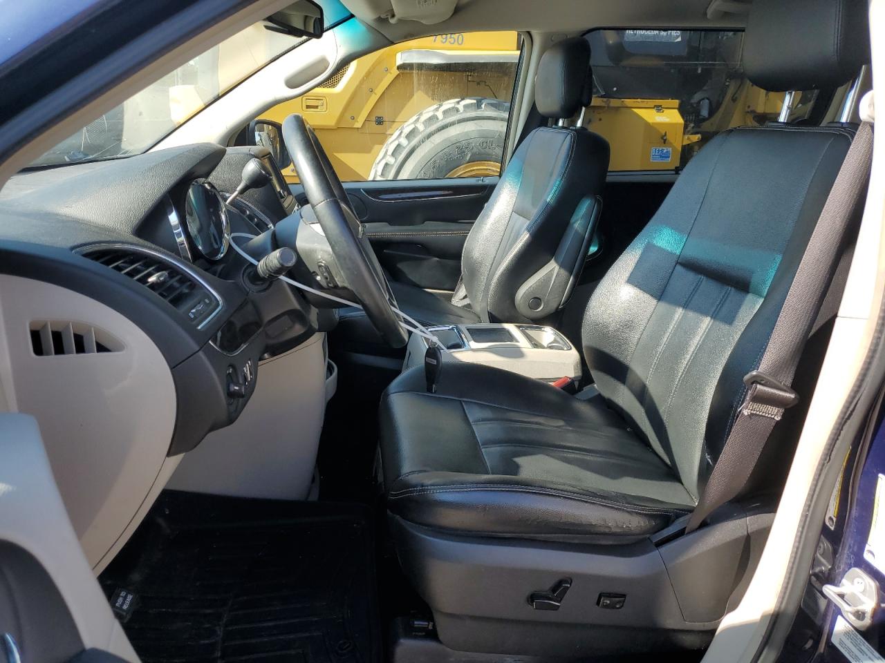 2C4RC1BG1FR571672 2015 Chrysler Town & Country Touring