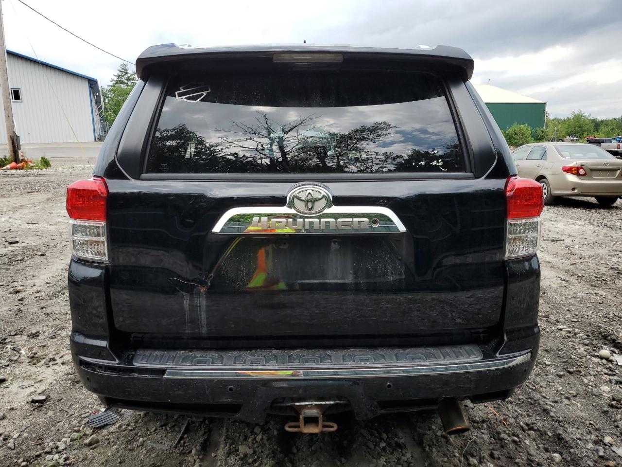 JTEBU5JRXB5070582 2011 Toyota 4Runner Sr5