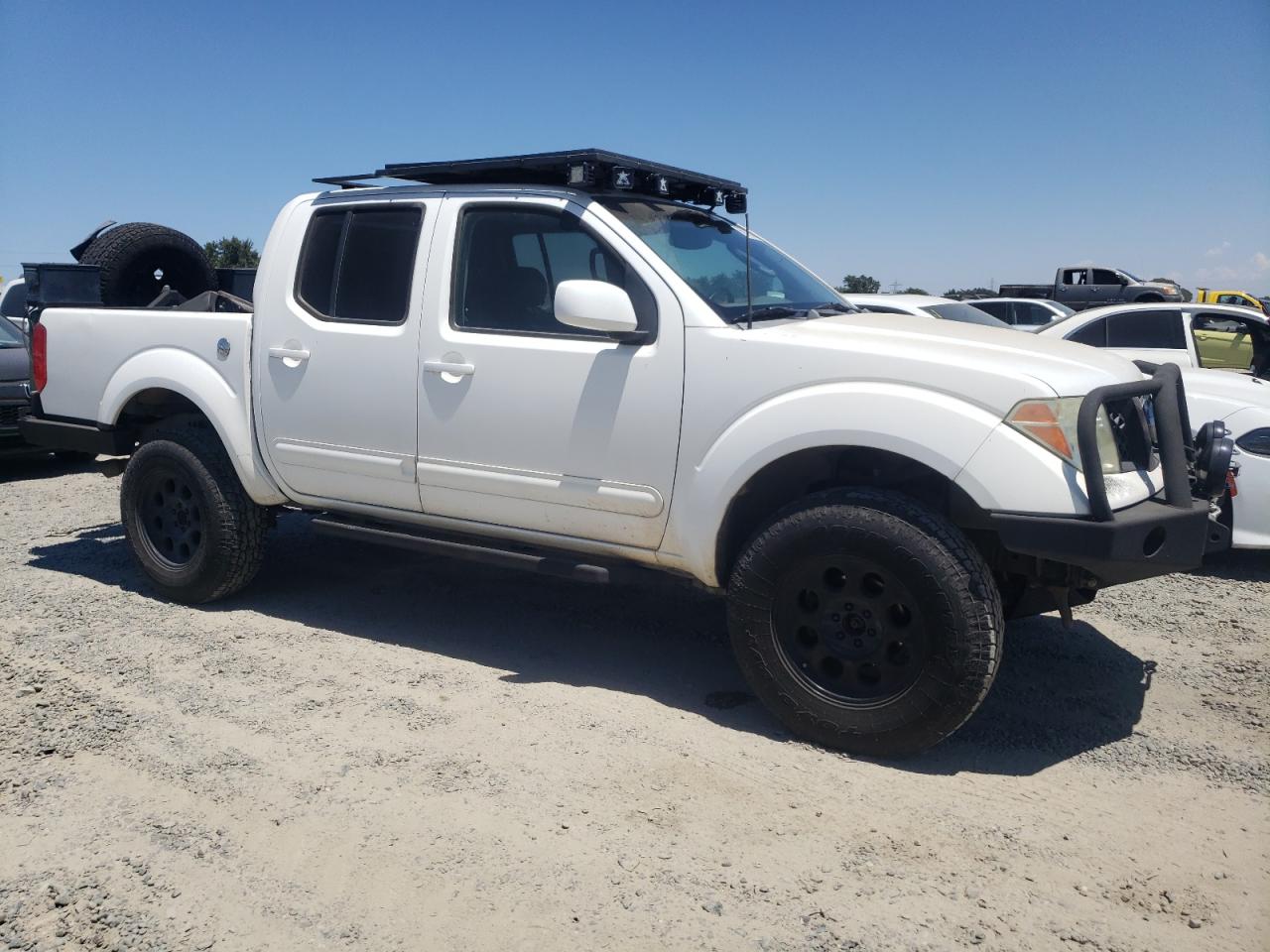 1N6AD07W25C407145 2005 Nissan Frontier Crew Cab Le