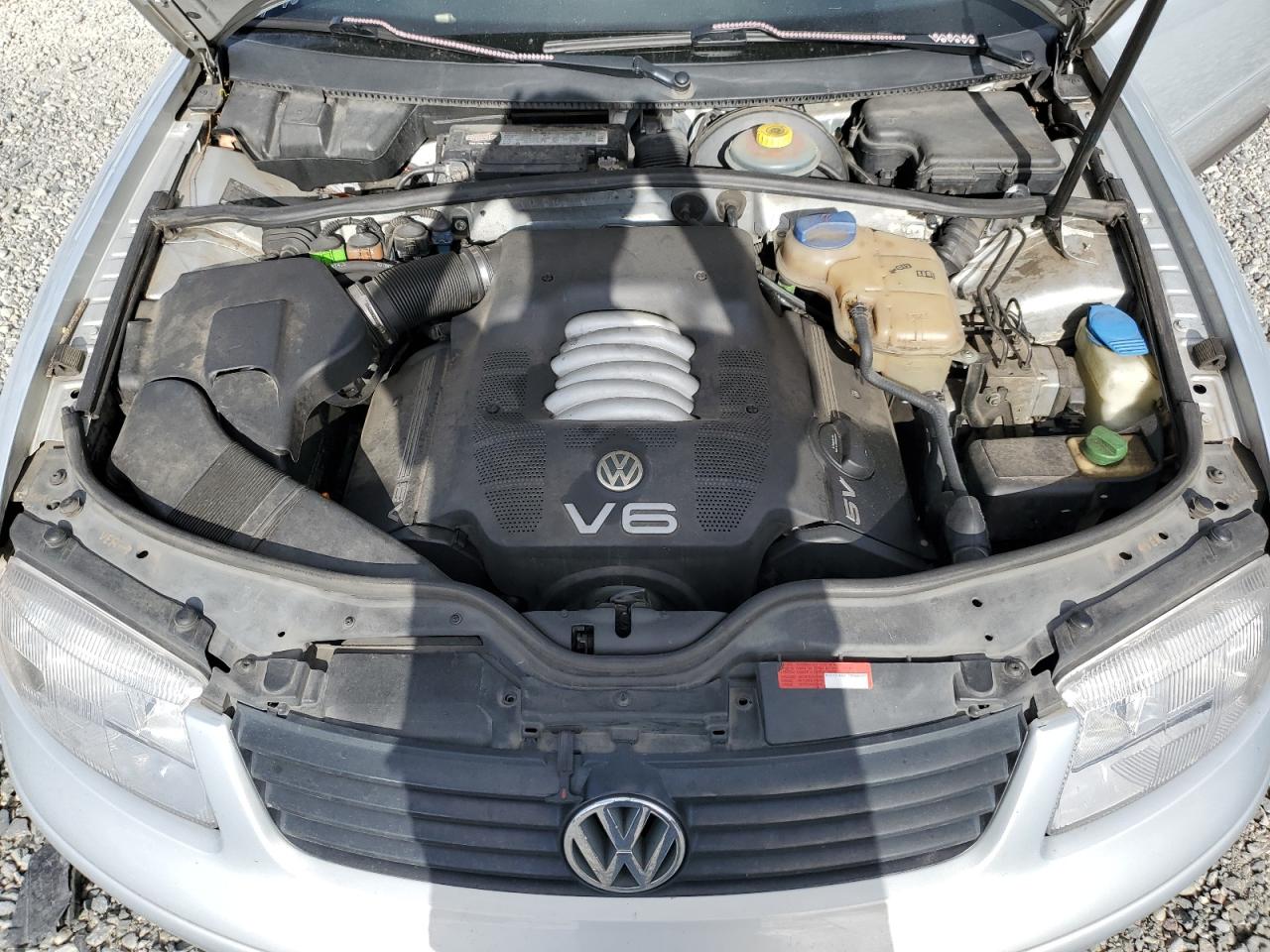 WVWMD63B2XE435282 1999 Volkswagen Passat Gls