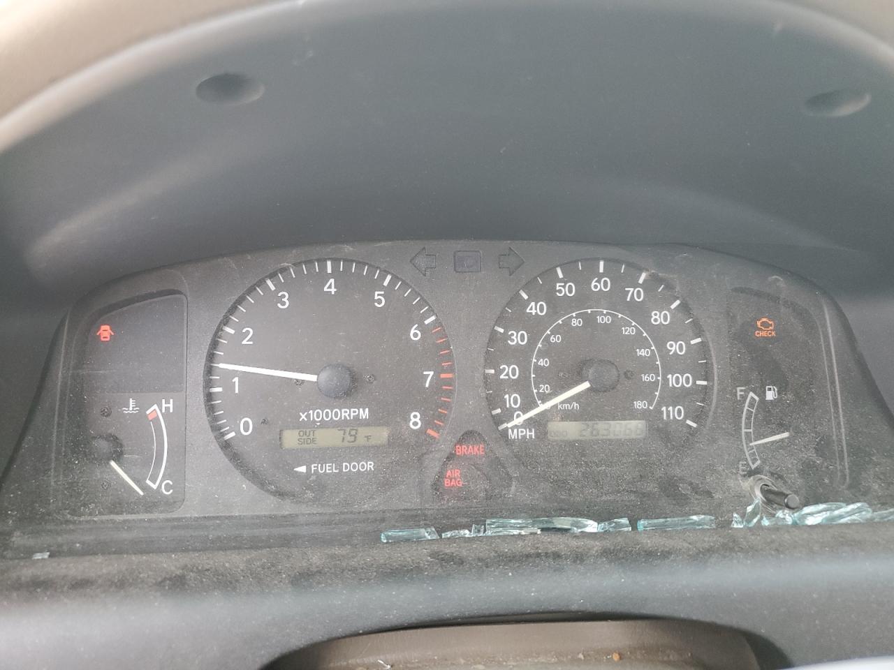 1Y1SK5485YZ425118 2000 Chevrolet Geo Prizm Base