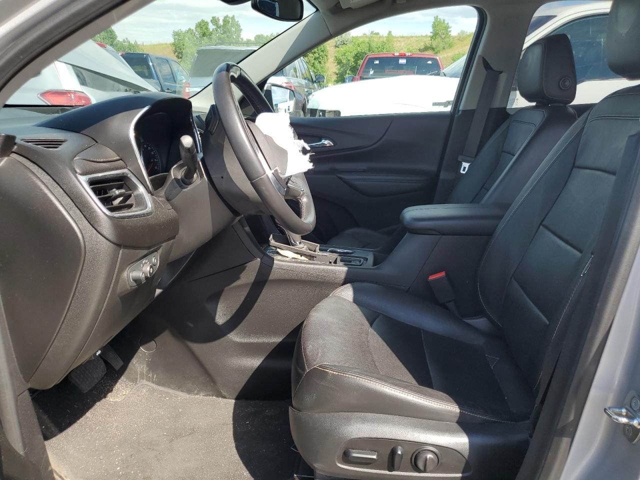 2GNAXPEX9K6305917 2019 Chevrolet Equinox Premier