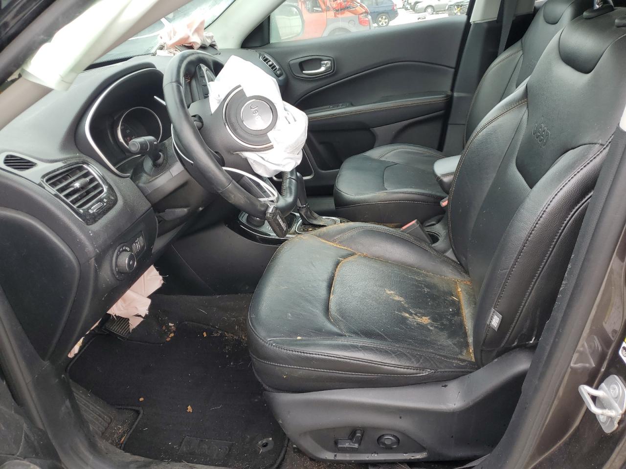 3C4NJDCB8JT163488 2018 Jeep Compass Limited