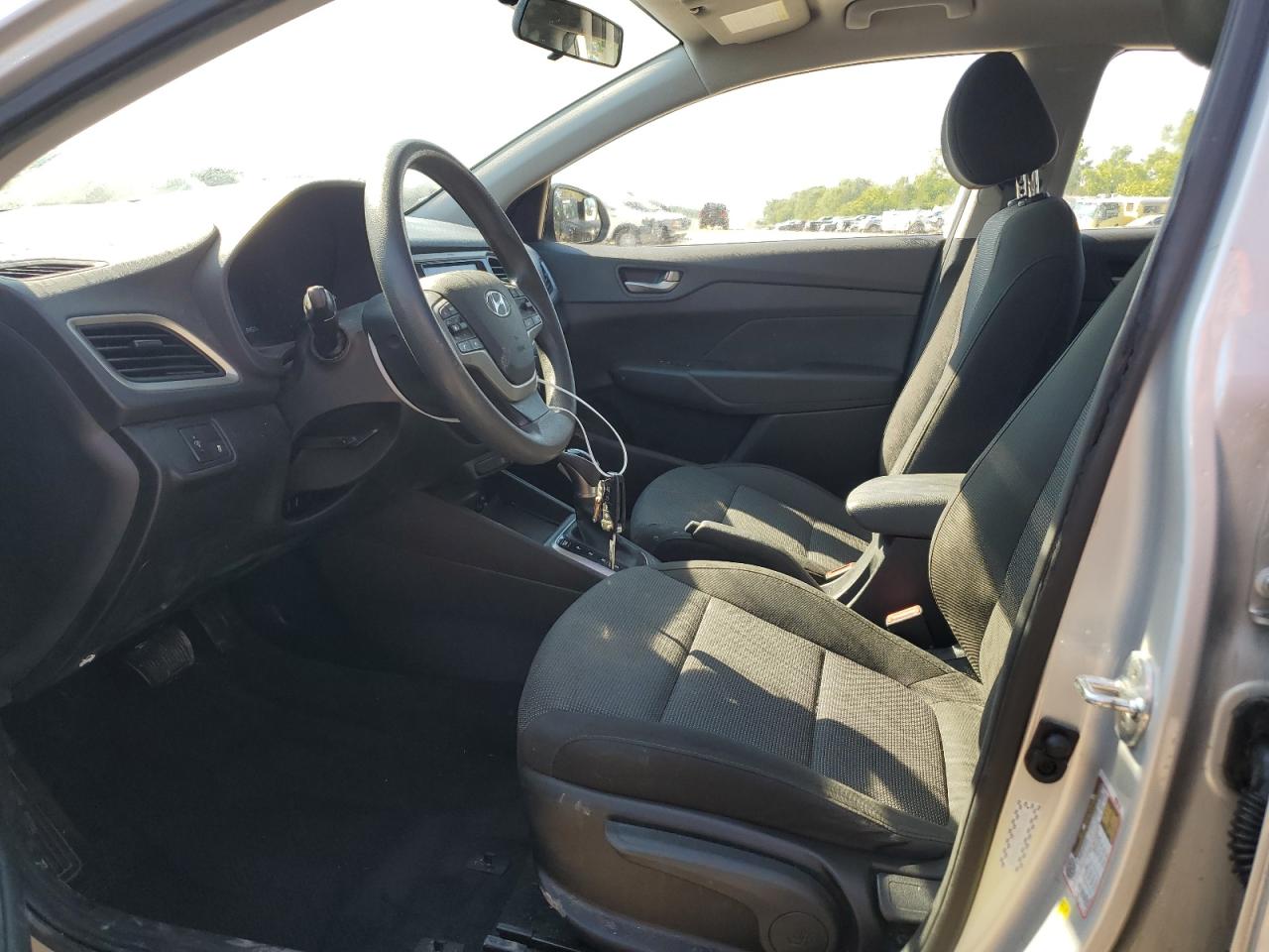 3KPC24A61LE099909 2020 Hyundai Accent Se