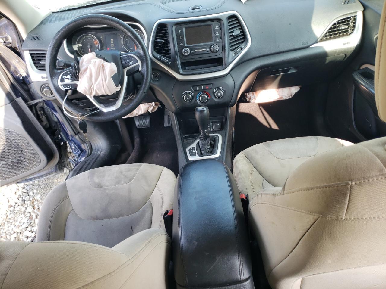 1C4PJLAB3GW238199 2016 Jeep Cherokee Sport