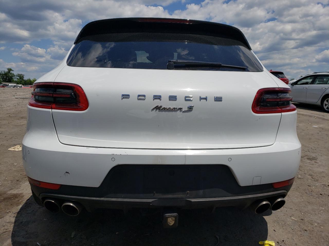 WP1AB2A53JLB35802 2018 Porsche Macan S