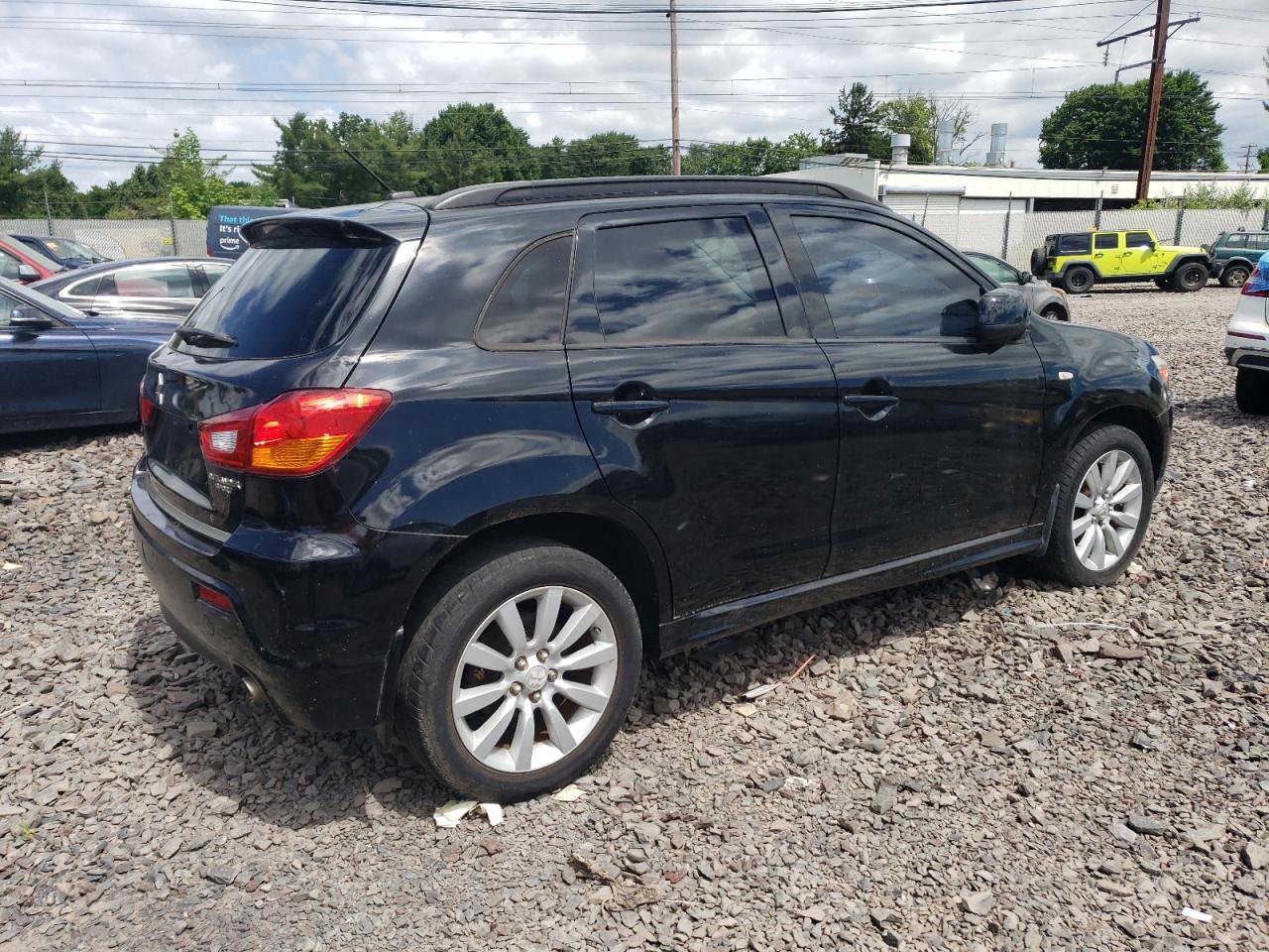 JA4AP4AU4BZ021211 2011 Mitsubishi Outlander Sport Se