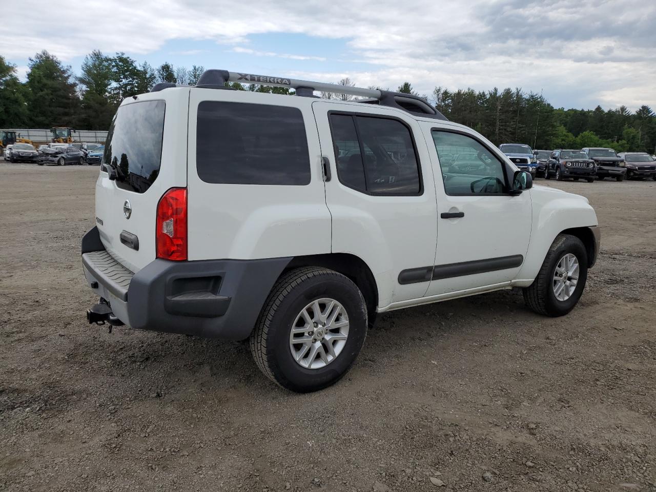 5N1AN0NU0EN808016 2014 Nissan Xterra X