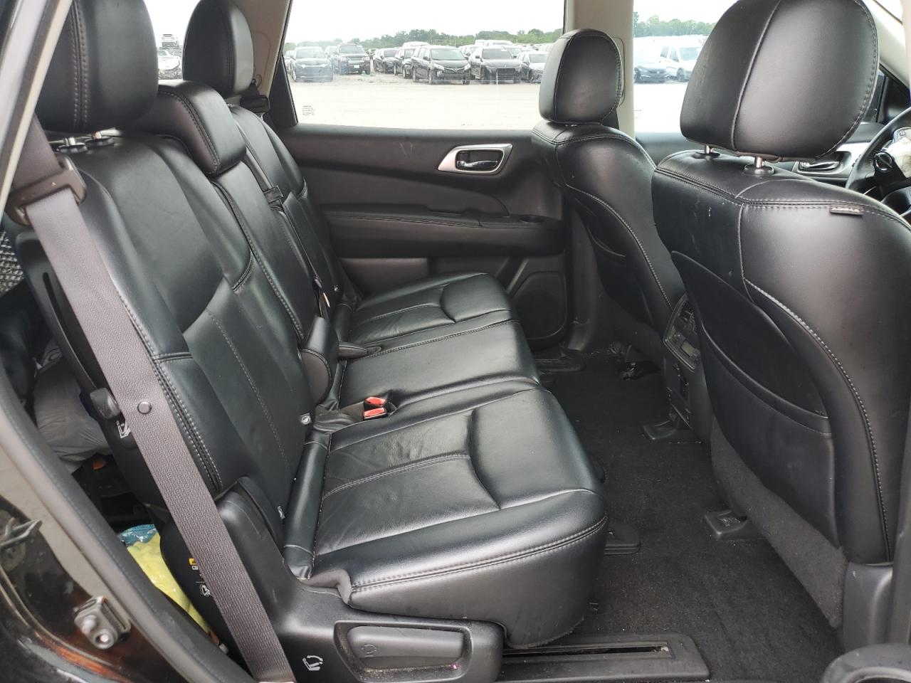 5N1DR2MN0HC908639 2017 Nissan Pathfinder S